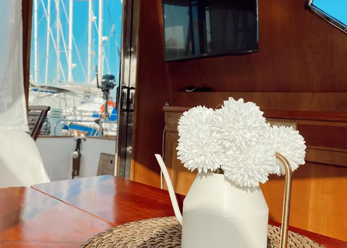 Malmo's Yacht Ботель