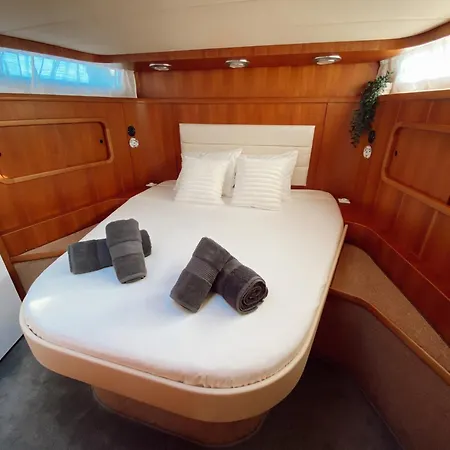 بوتيل Malmo's Yacht